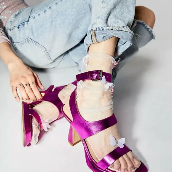 New Free People Candice Heels Metallic magenta pink
Size: 7 1/2 or 9 1/2 - Picture 5 of 12